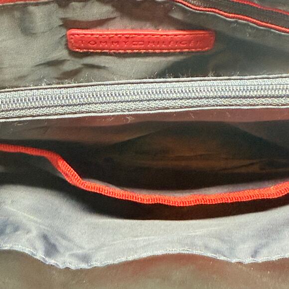 Tommy Hilfiger Monogram Shoulder Bag Black White Gold Hardware Crossbody Tote - Picture 10 of 10